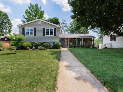 9014 Laurel Crest Dr, Saint Louis, MO, 63126