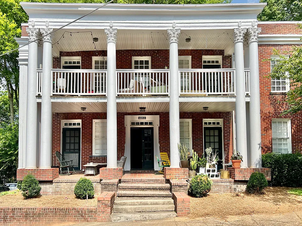 Virginia Court Apartments