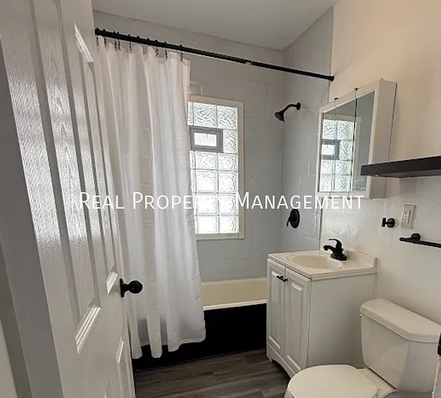 7025 W National Ave — Photo 7