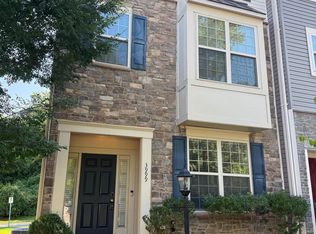 3999 Bradys Hill Rd, Triangle, VA 22172