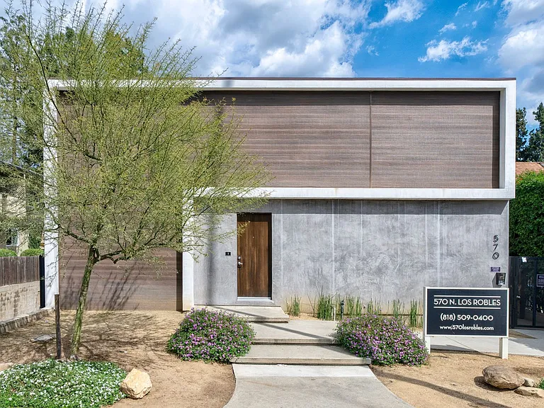 570 N Los Robles Ave — Photo 38