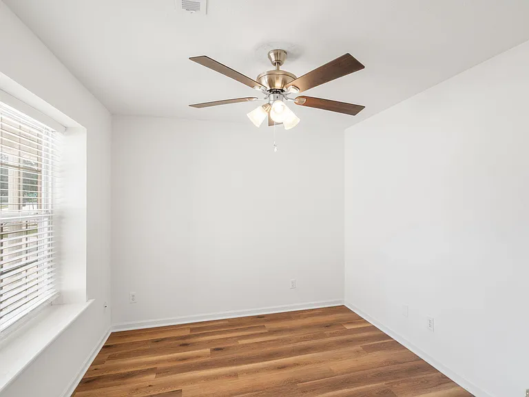 1723 Juniper Dr — Photo 8