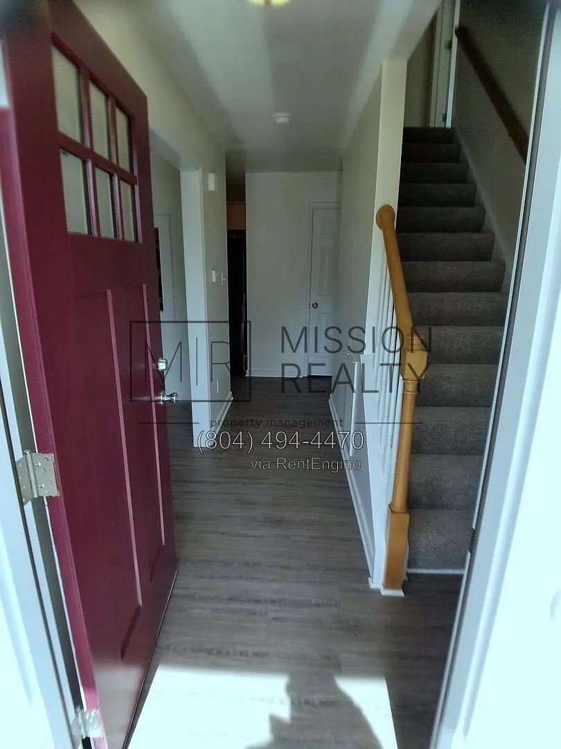 5 bed, 3.0 bath, 1862 sqft, $2,550 — Photo 3