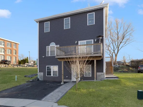 5 Vista Way, Fall River, MA 02724