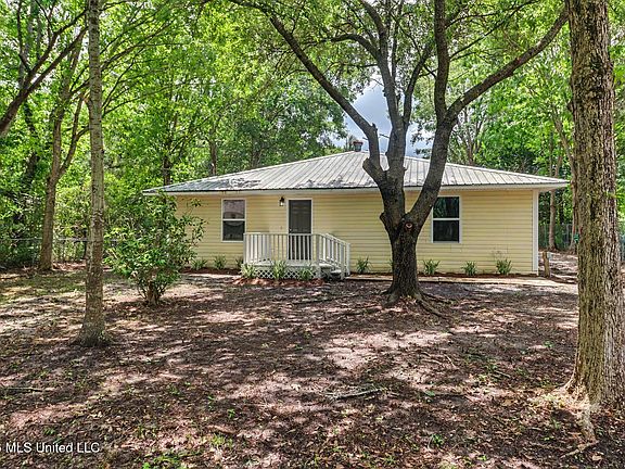2nd image of 15283 5th St
