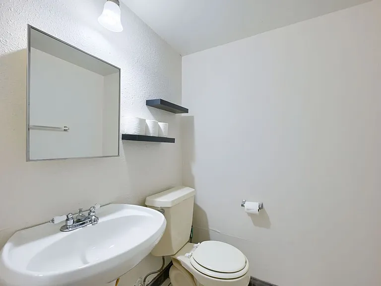 4814 Misty Slope Ln — Photo 22