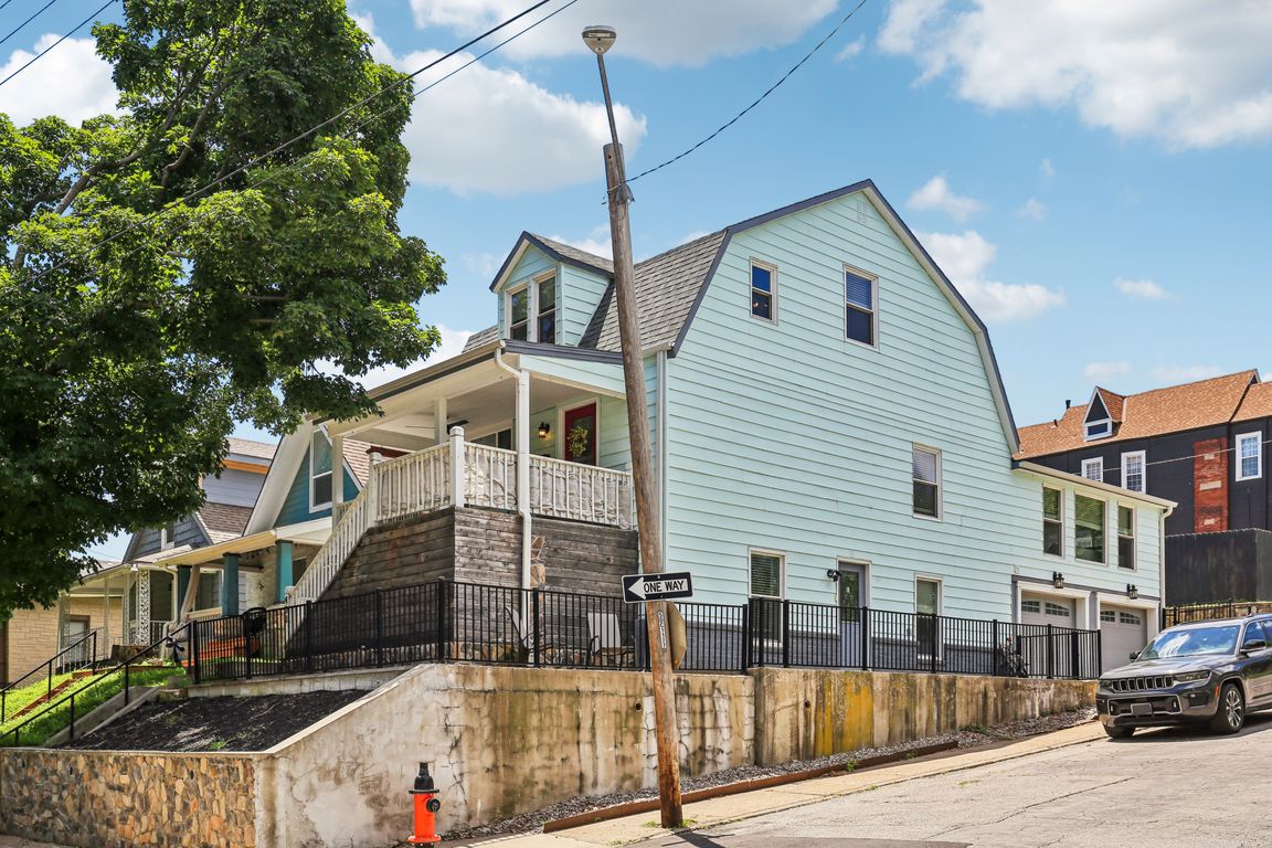 Montgall Ave-S1007-001.jpg