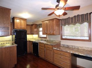 335 27th St NE APT 1, Rochester, MN 55906