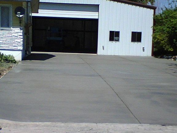 20'x14' Garage Door showing RV plugs
