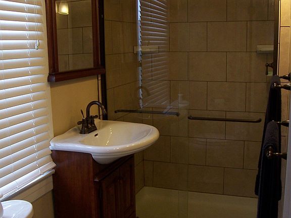 Main Level Full Bath