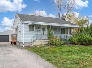 99 E 36th St, Hamilton, ON L8V 3Z2