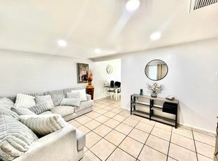 1529 W Roger Rd, Tucson, AZ 85705