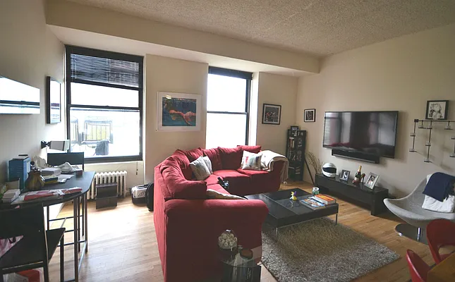 Rented by Bold New York | media 10