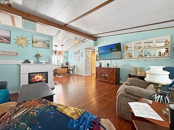 3rd image of 16063 Driftwood Ln Space 23