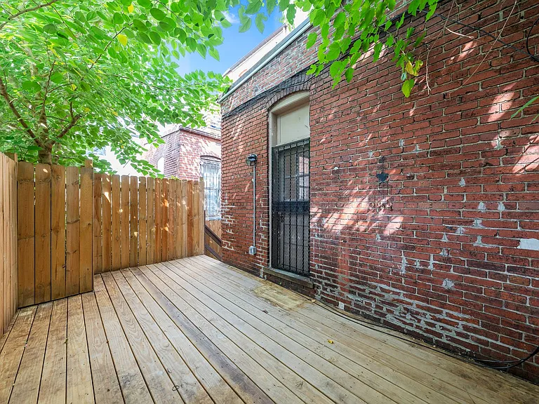 1306 Euclid St NW #2 — Photo 30