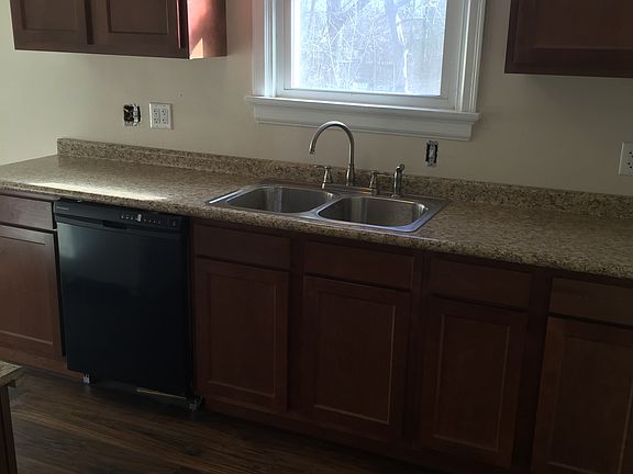 2nd image of 1410 West Ave