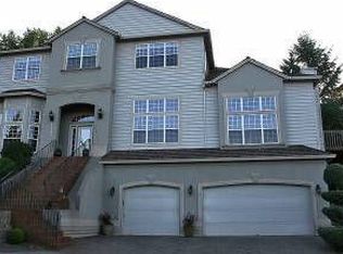 13195 SW Morningstar Dr, Tigard, OR 97223