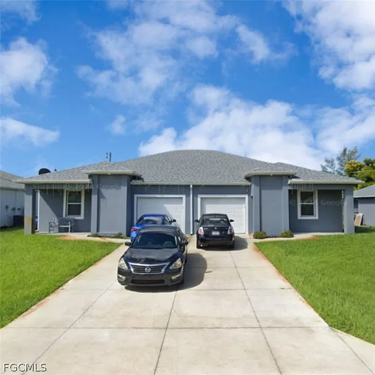 3 bed, 2.0 bath, 2489 sqft, $2,000 — Photo 1