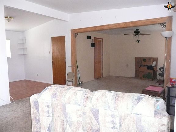 2nd image of 833 Jefferson Ave