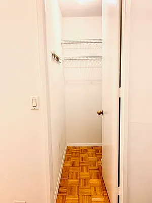 Rented by R New York | media 7