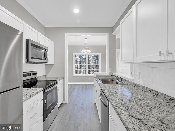 5th image of 500 Cascade Ln Unit 501
