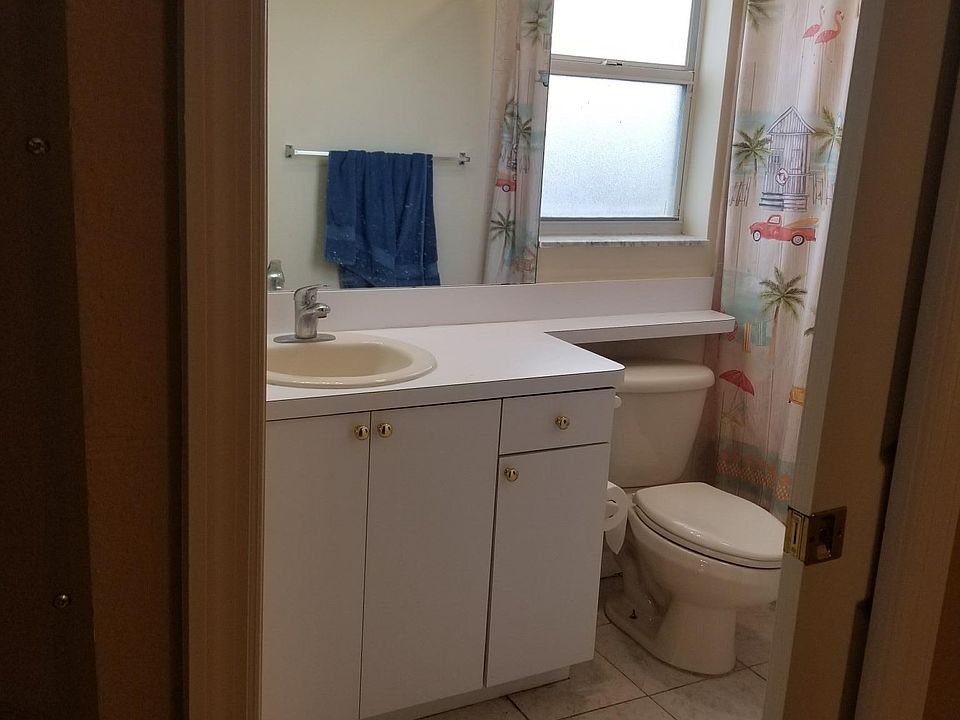 1st floor bathroom