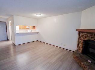 812 City Park Ave APT 204, Fort Collins, CO 80521