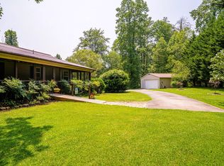 33 Pigeon Creek Rd, Blue Ridge, GA 30513