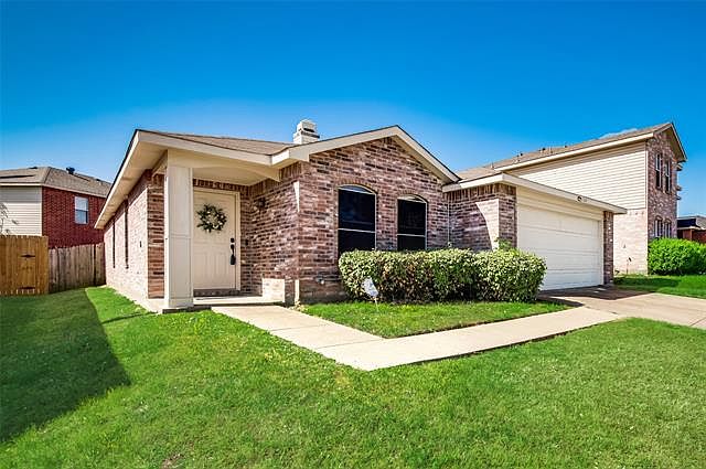 1st image of 2709 Cresthaven Dr