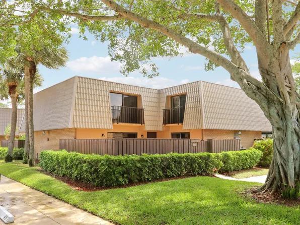 6645 66th Way, West Palm Beach, FL 33409