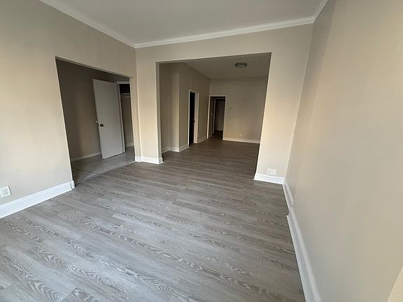 5th image of 221 Wilkinson Ave #1
