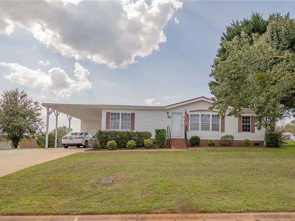 108 Lauren Flynn Dr, Anderson, SC 29626