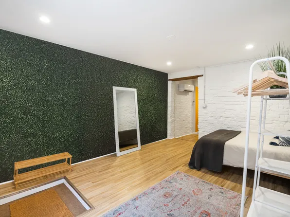 419 E Carson St, Pittsburgh, PA 15203