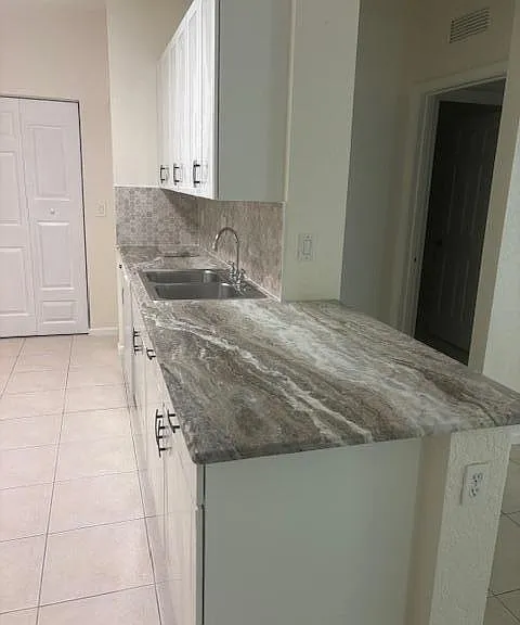3557 Forest Hill Blvd #49 — Photo 3