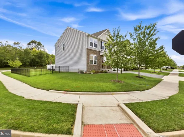 130 Emperor Dr, Lake Frederick, VA 22630