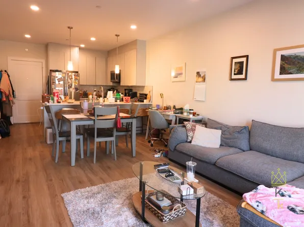 458 Washington St, Brighton, MA