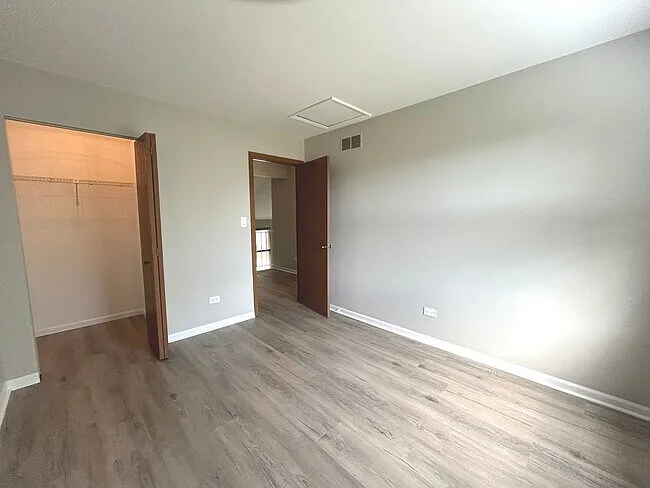 2 bed, 1.5 bath, 1196 sqft, $2,395 — Photo 4