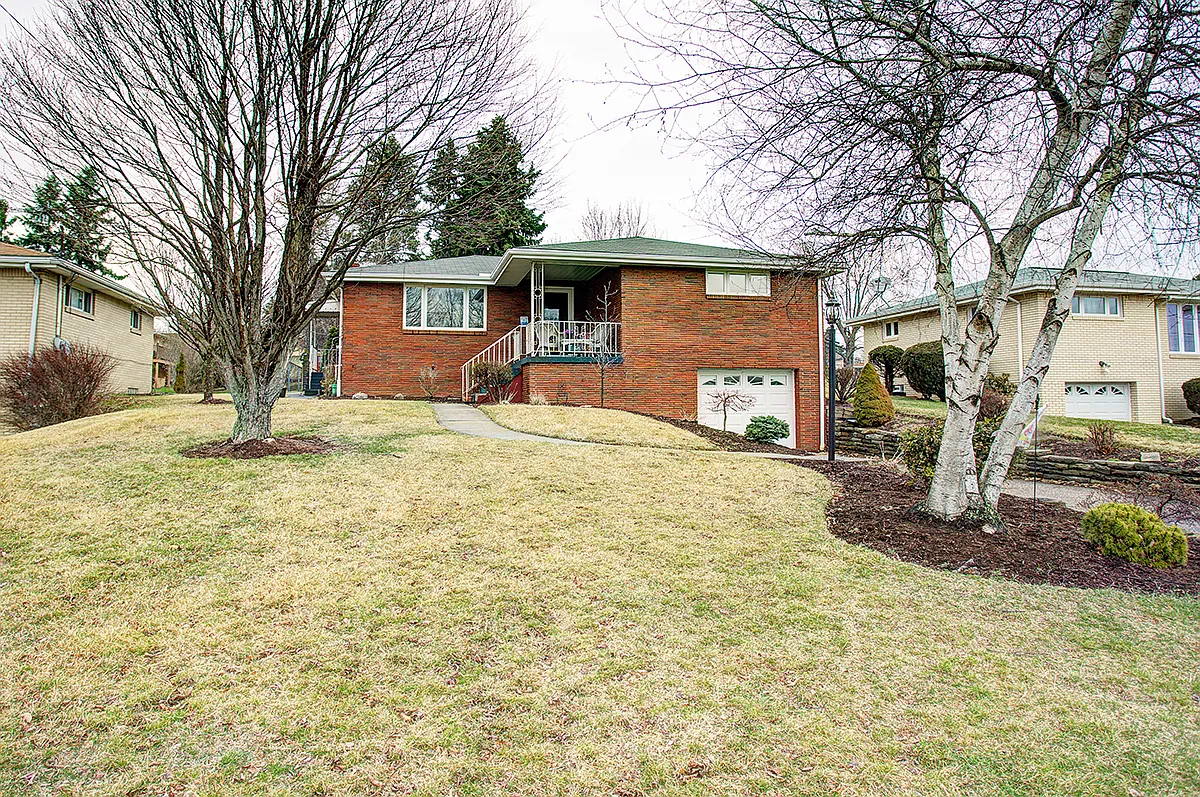 6424 Willem Dr photo 1