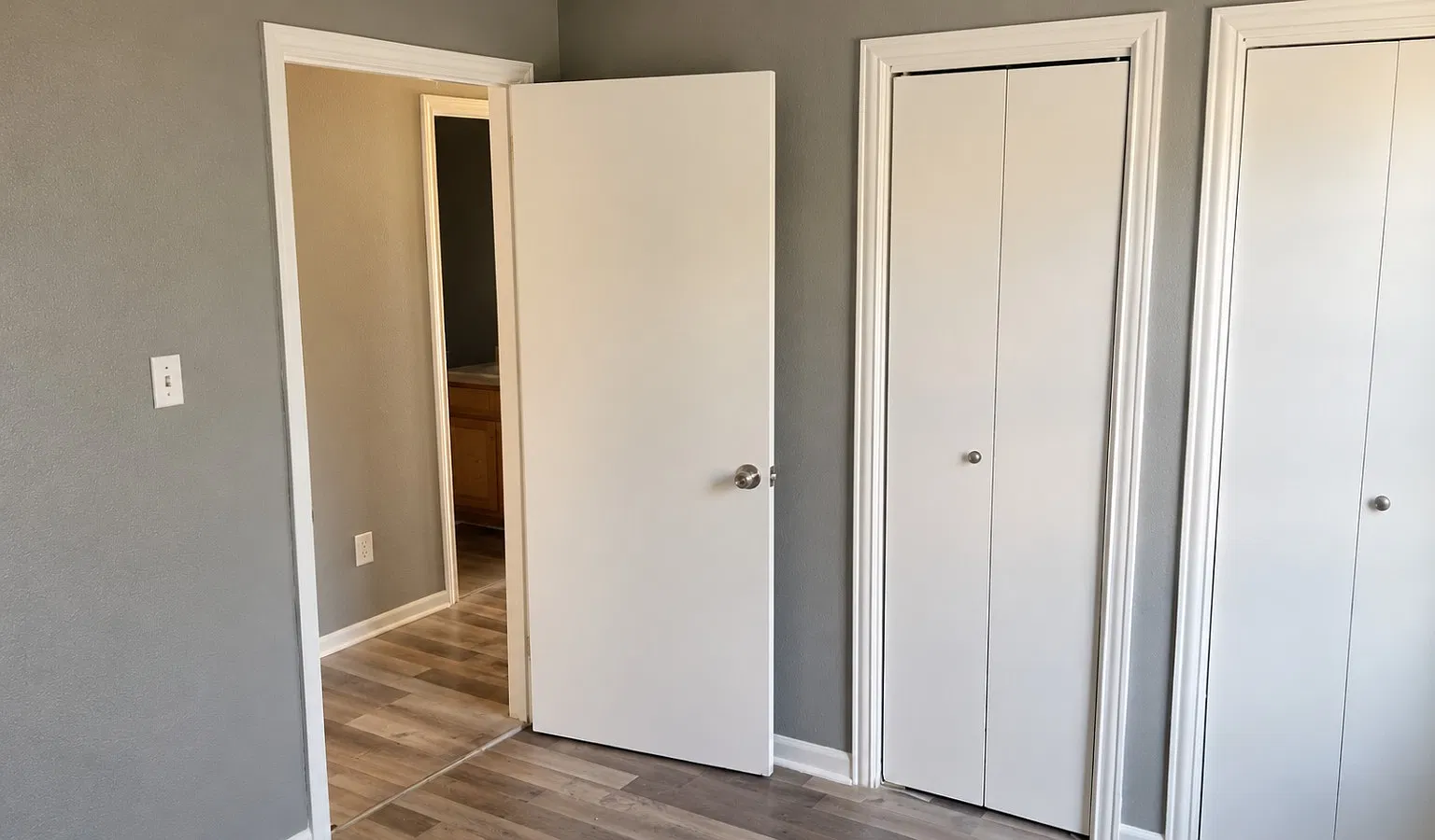 3 bed, 1142 sqft, $1,450 — Photo 1