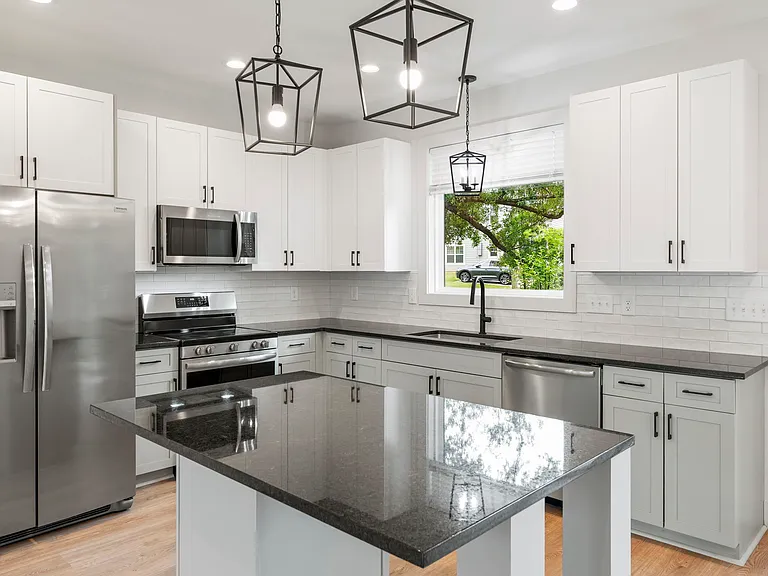 319 Wilkins St #C — Photo 6