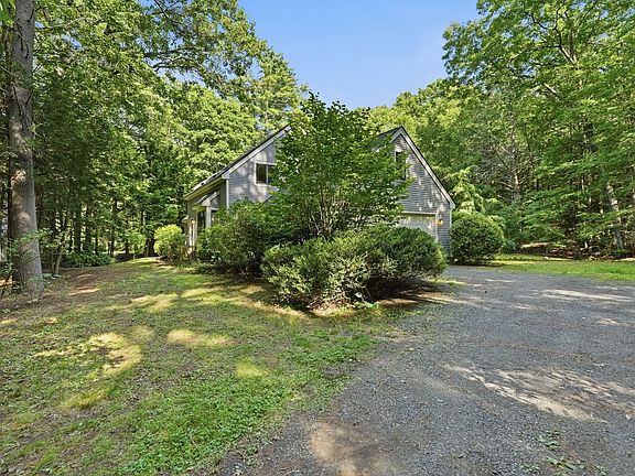 2nd image of 470 Montague Rd