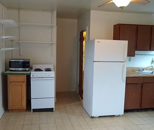 3rd image of 207 S Braddock St APT 4