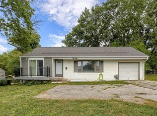 9116 Holmes Rd, Kansas City, MO 64131