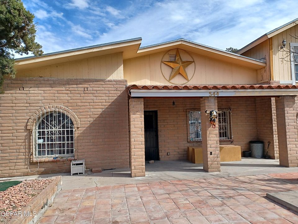 1st image of 544 Barcelona Dr