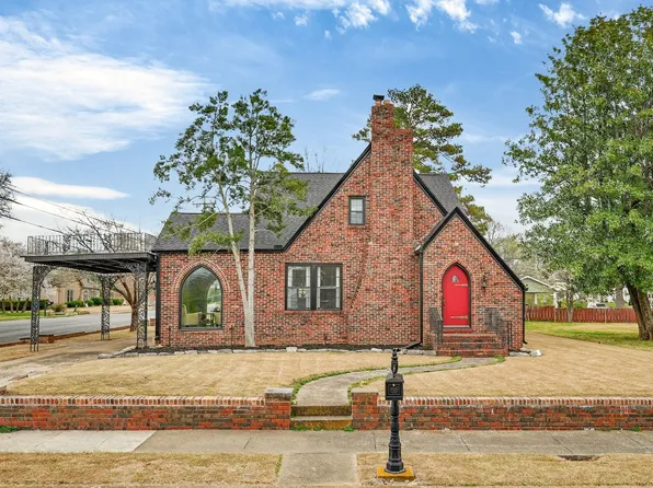 411 2nd Ave, Fayetteville, TN 37334