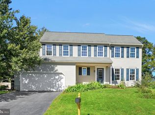 85 Village Spring Ln, Reinholds, PA 17569