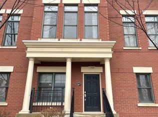 189 S Grove Ave, Elgin, IL 60120