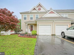 33 Tattersall Dr, Burlington, NJ 08016