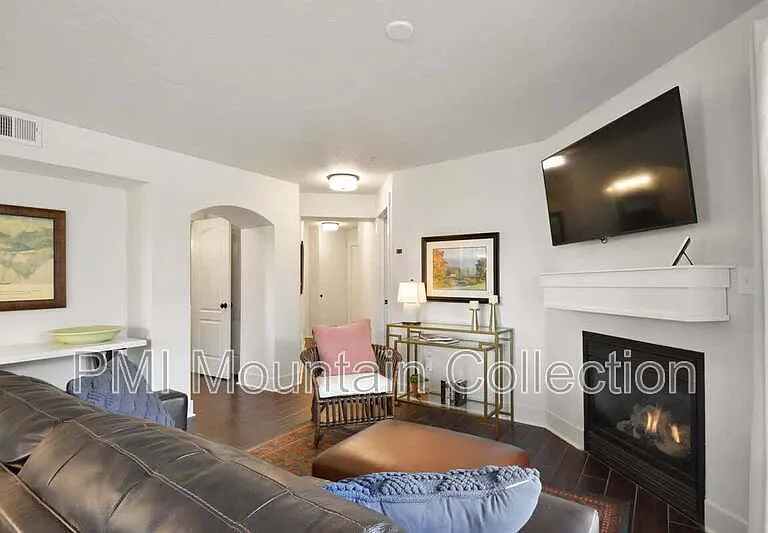 1797 W Fox Bay Dr #201 — Photo 11