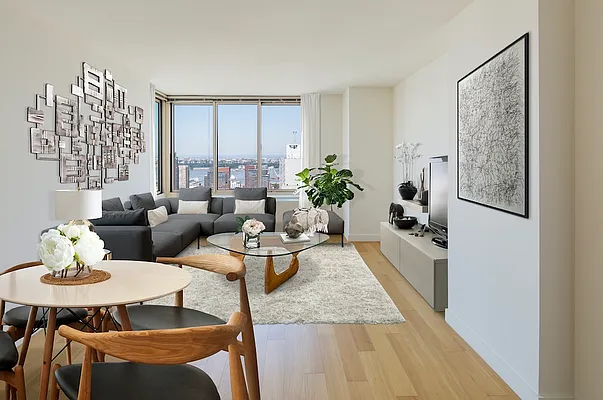 Rented by The Moinian Group | media 3